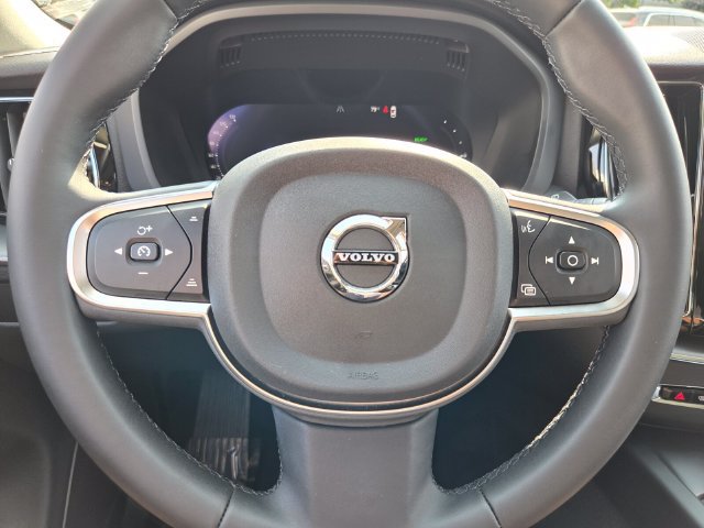 Certified 2024 Volvo XC60 T8 Core AWD/4WD image 36