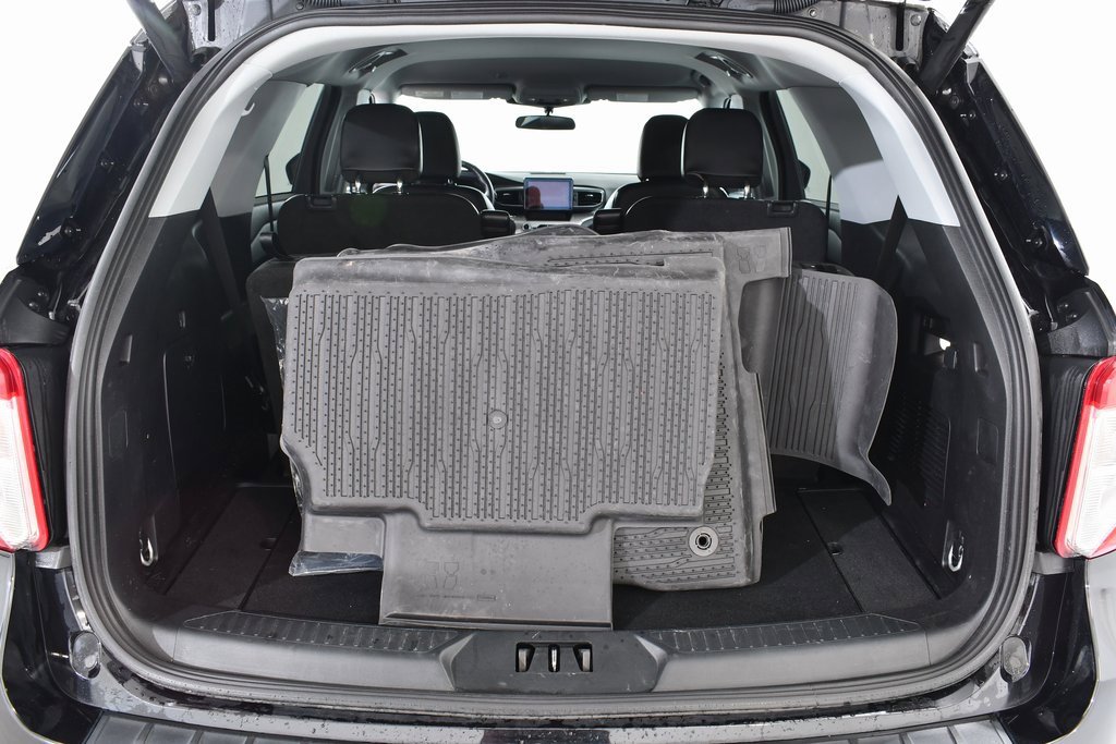 Used 2023 Ford Explorer XLT w/ Equipment Group 202A image 21