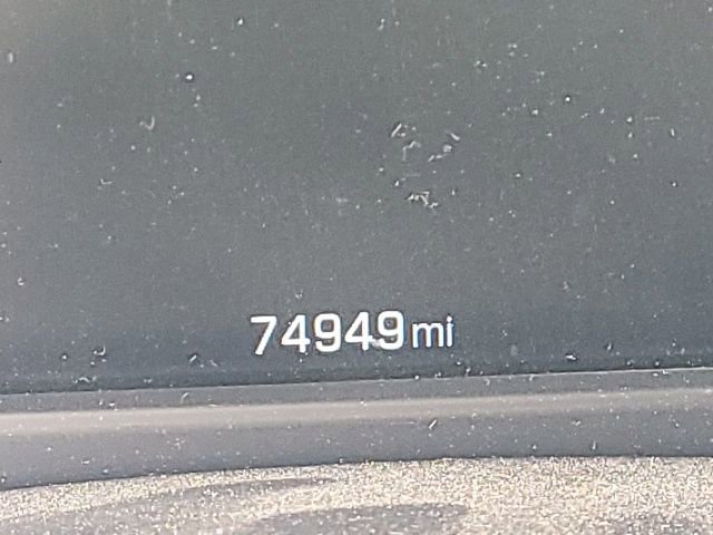 Used 2019 Chevrolet Suburban Premier RWD image 2