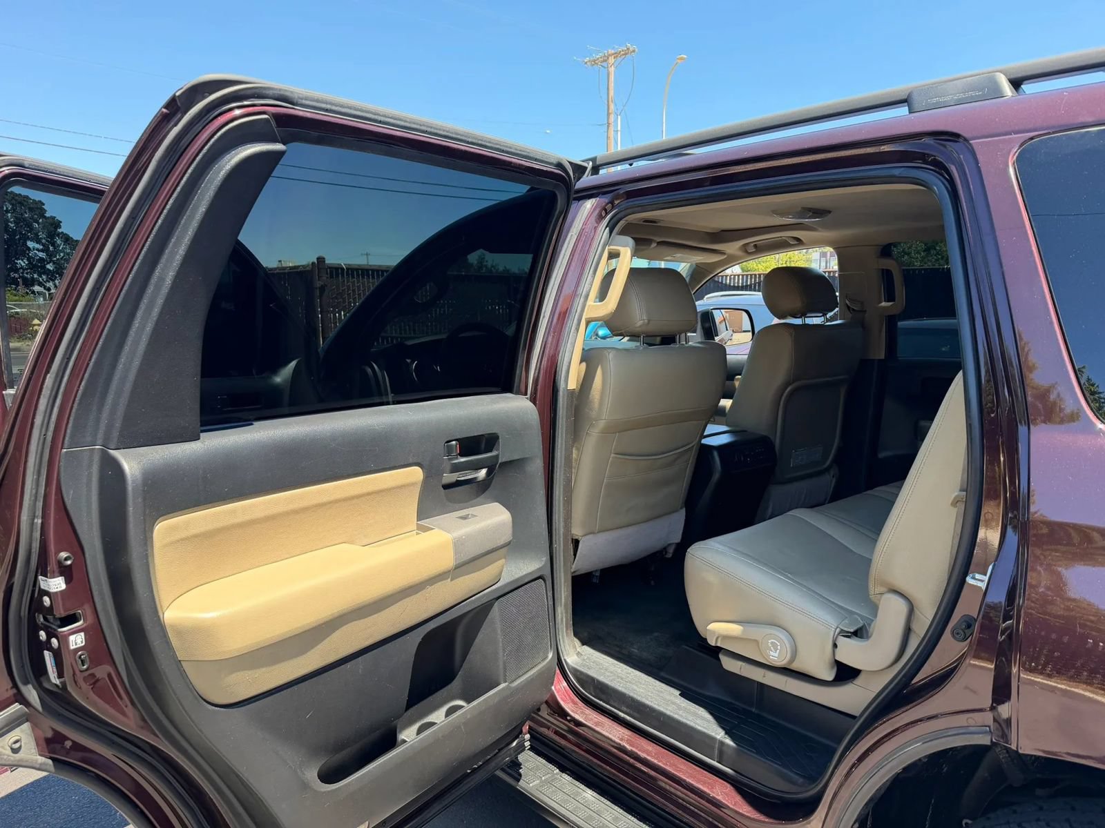 Used 2013 Toyota Sequoia SR5 AWD/4WD image 10