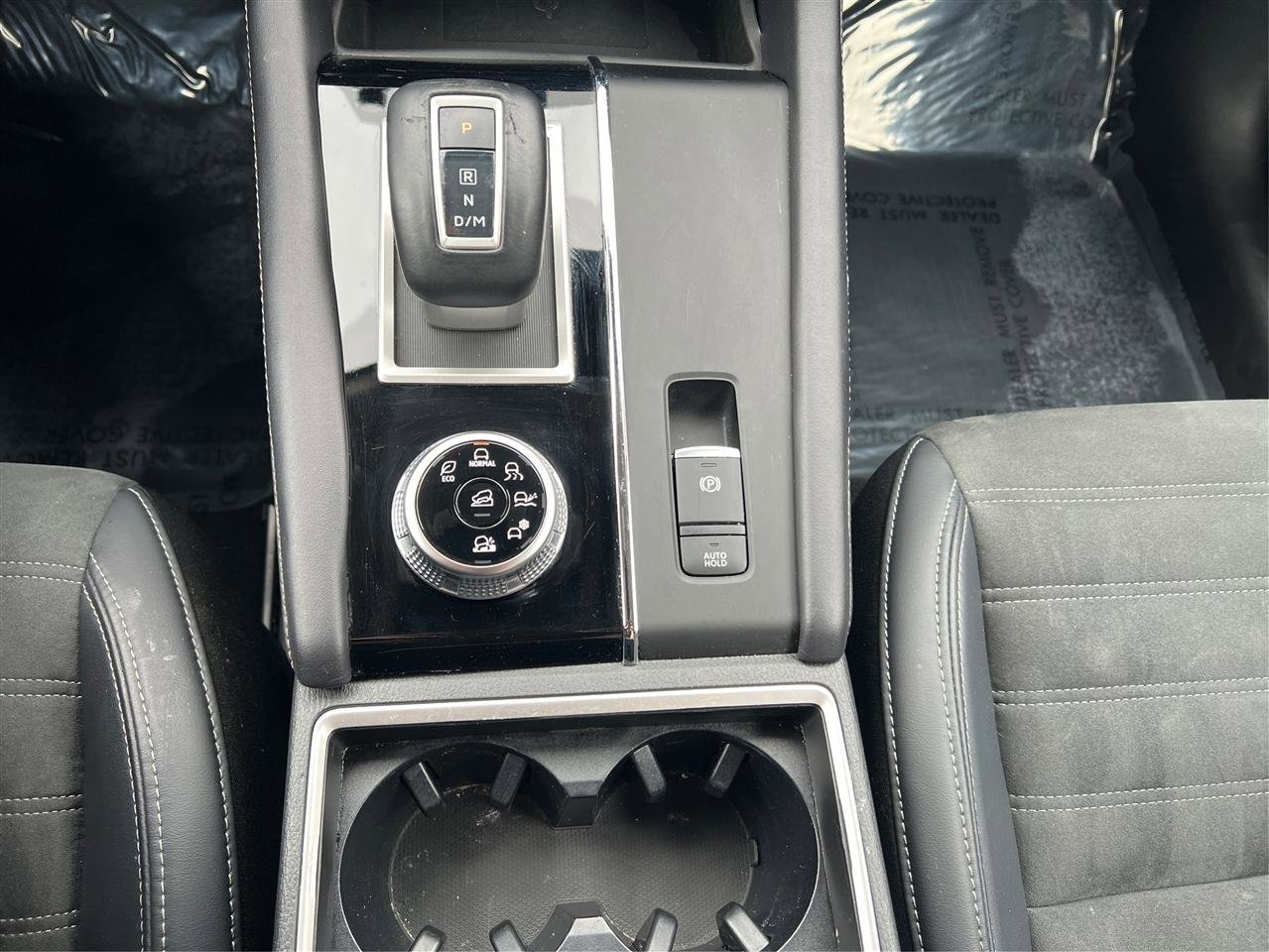 Used 2024 Mitsubishi Outlander SE image 26