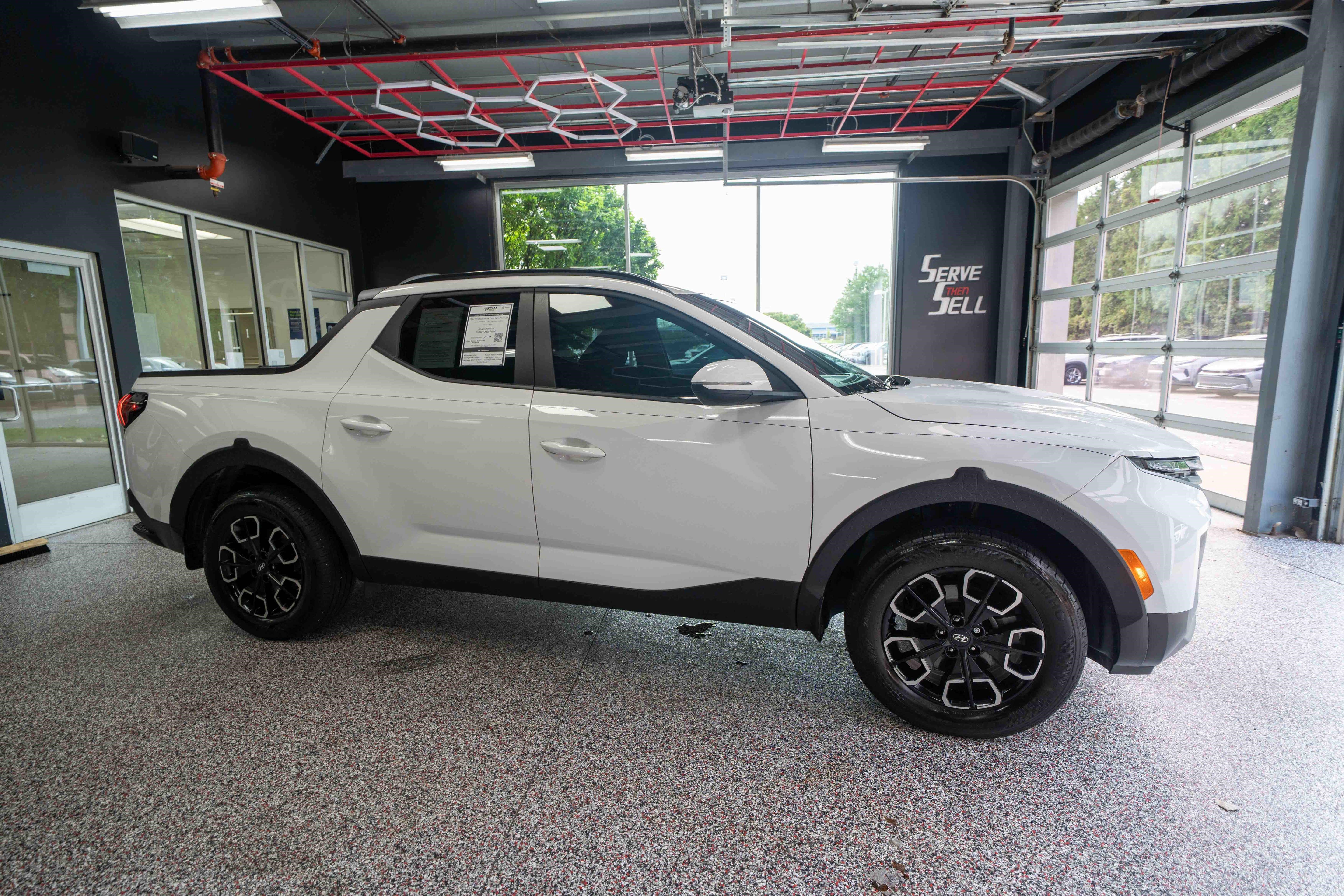 Used 2023 Hyundai Santa Cruz SEL Premium AWD/4WD image 5