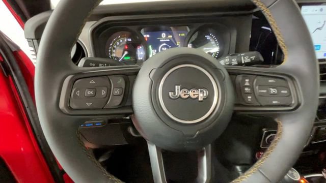 Used 2024 Jeep Wrangler Unlimited AWD/4WD image 25