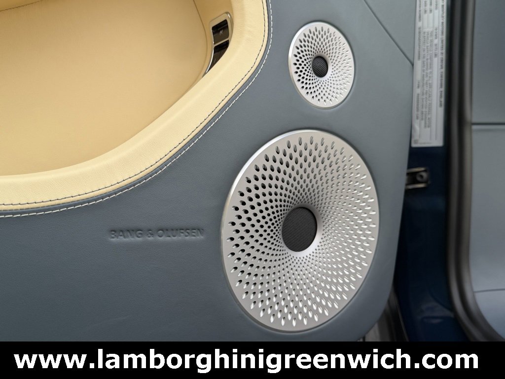 Used 2023 Bentley Continental GT Azure image 31