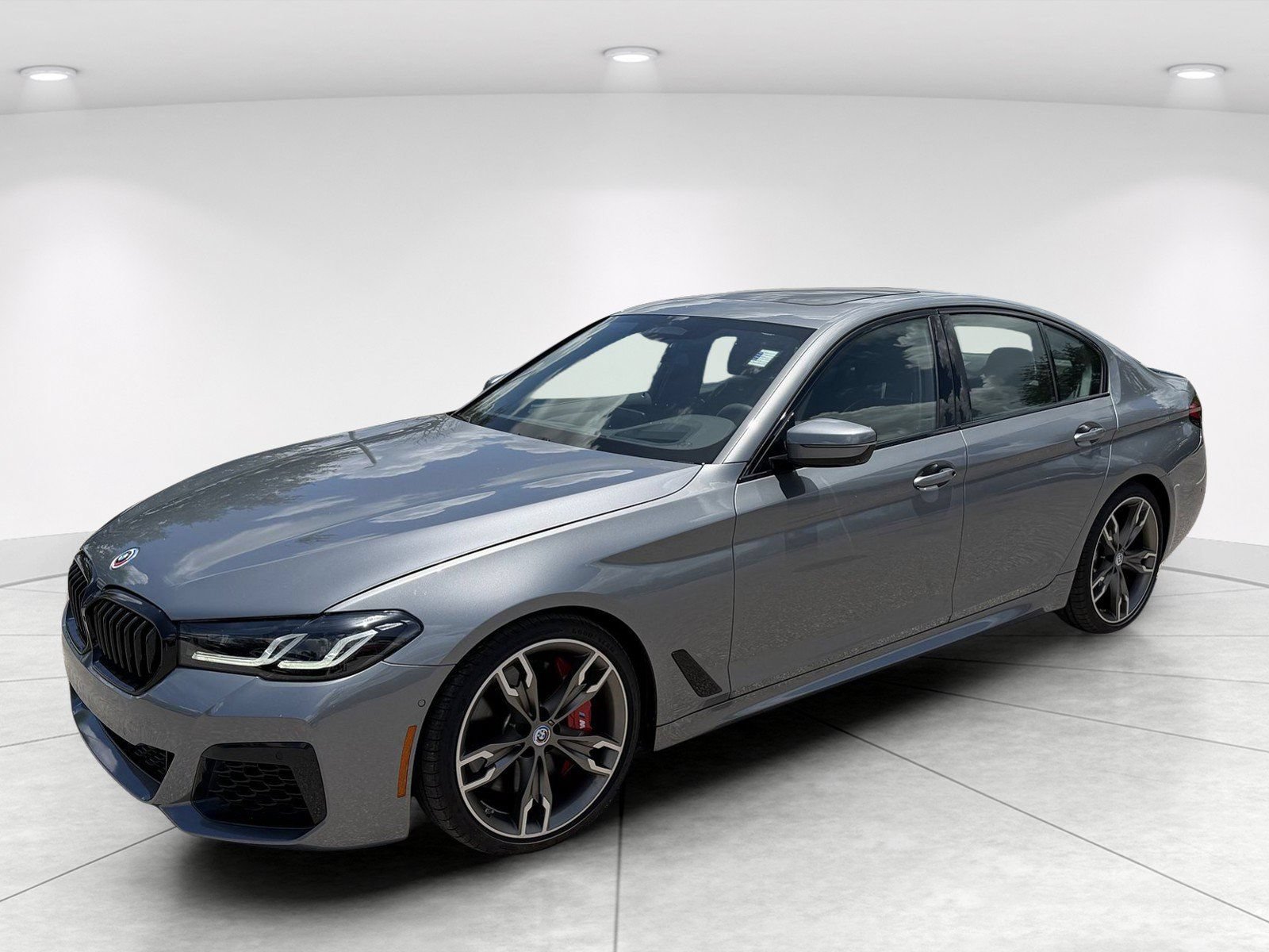 Used 2023 BMW M550i xDrive w/ Dynamic Handling Package AWD/4WD image 8