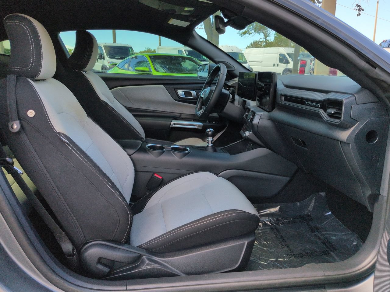 Used 2025 Ford Mustang GT RWD image 13