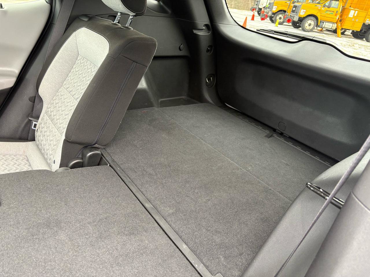 Used 2024 Chevrolet Equinox LS w/ LS Convenience Package image 37