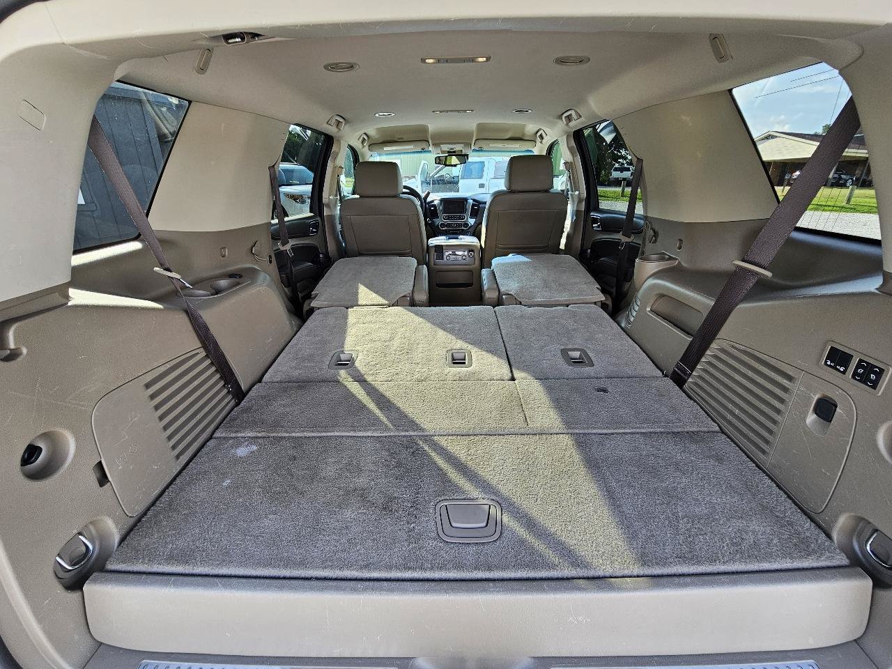 Used 2018 Chevrolet Tahoe LT w/ Luxury Package AWD/4WD image 31