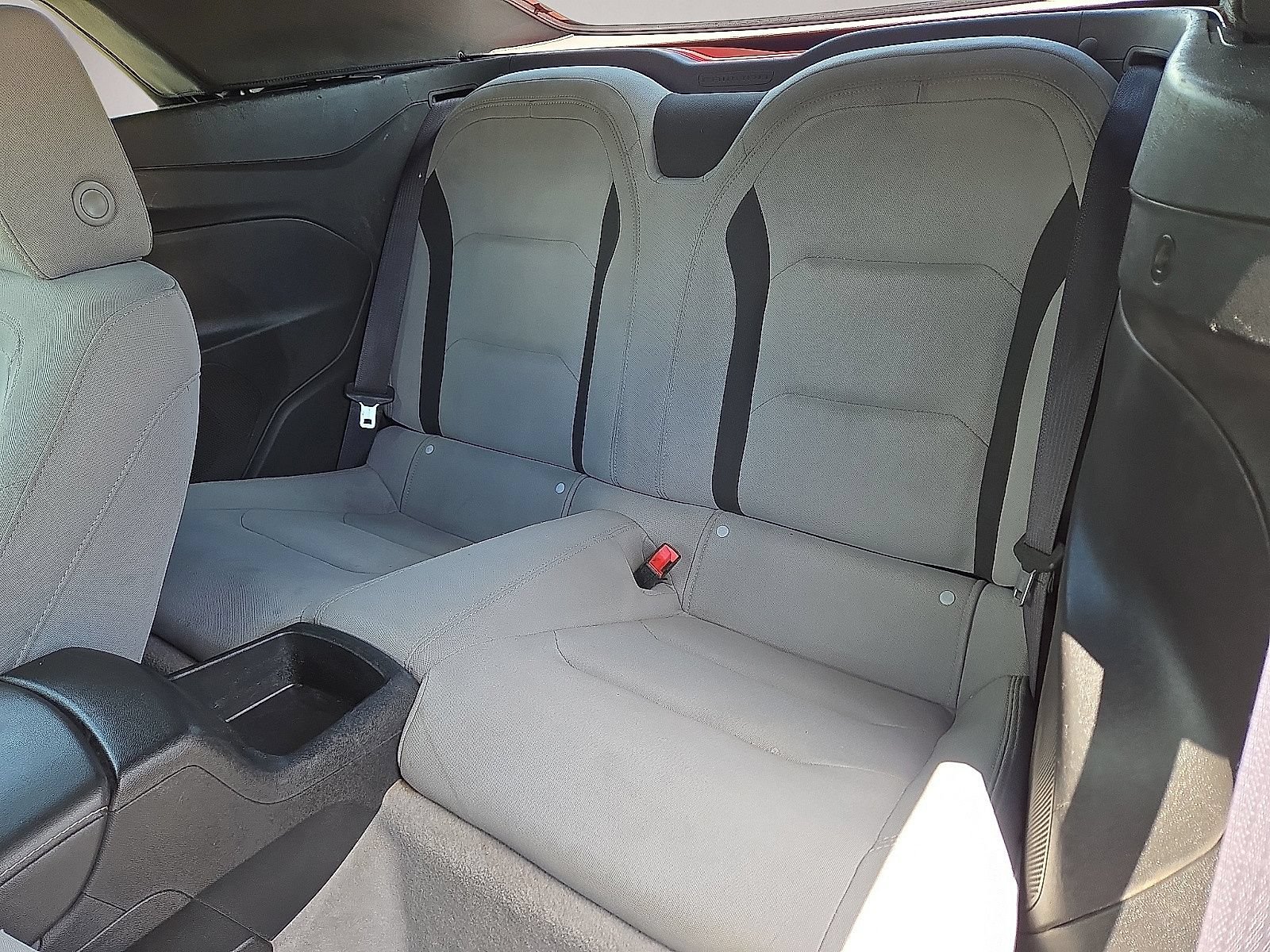 Used 2020 Chevrolet Camaro LT RWD image 15