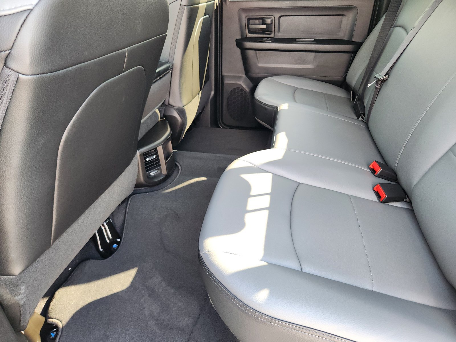 New 2027 RAM 3500 Tradesman AWD/4WD image 25