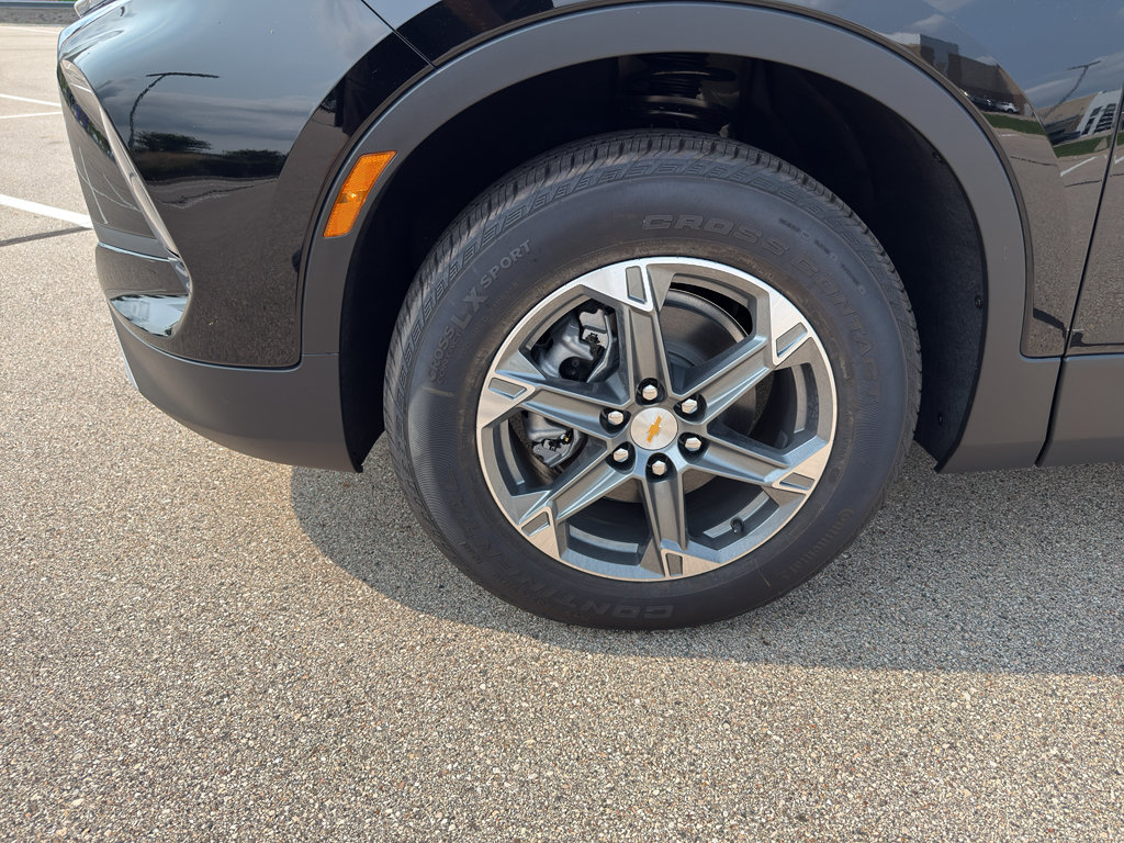 New 2026 Chevrolet Blazer LT w/ Convenience Package AWD/4WD image 8