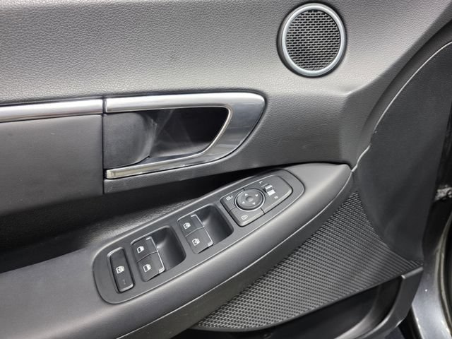 Used 2023 Hyundai Sonata SEL w/ Convenience Package FWD image 8