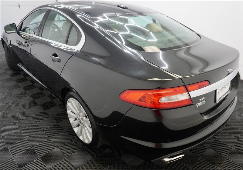 Used 2009 Jaguar XF Luxury image 6