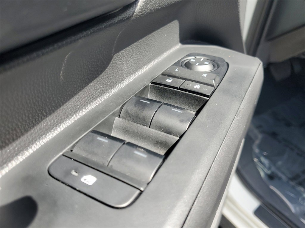 Used 2024 Toyota Tacoma SR5 w/ SR5 Upgrade Package image 17