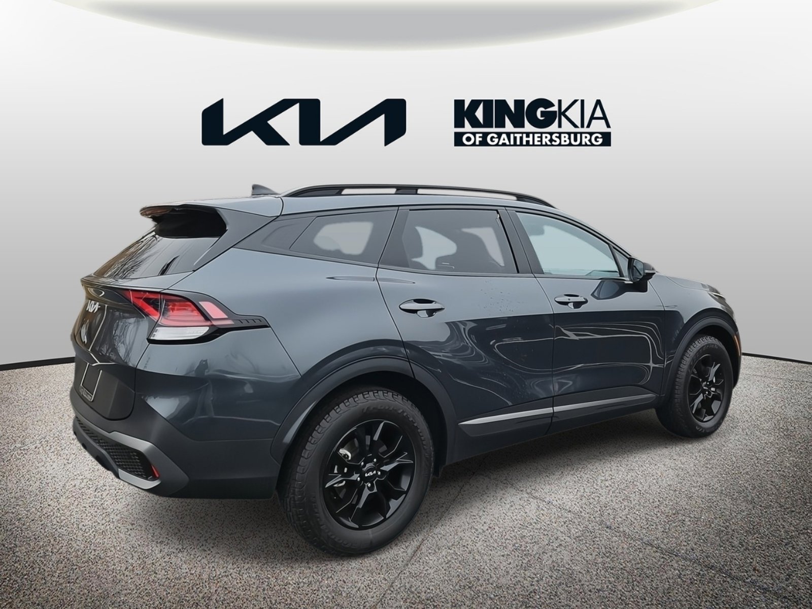 Certified 2024 Kia Sportage X-Pro image 3