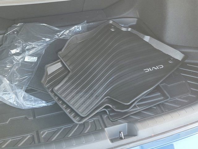 Used 2025 Honda Civic Sport image 9