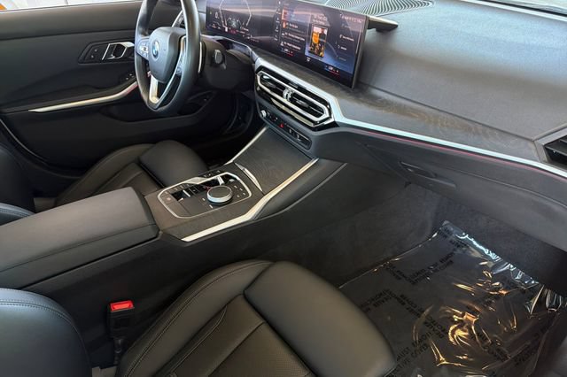 Used 2024 BMW 330i Sedan RWD image 18