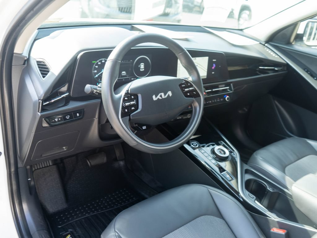 Certified 2023 Kia Niro Wind w/ Wind Preserve Package FWD image 15