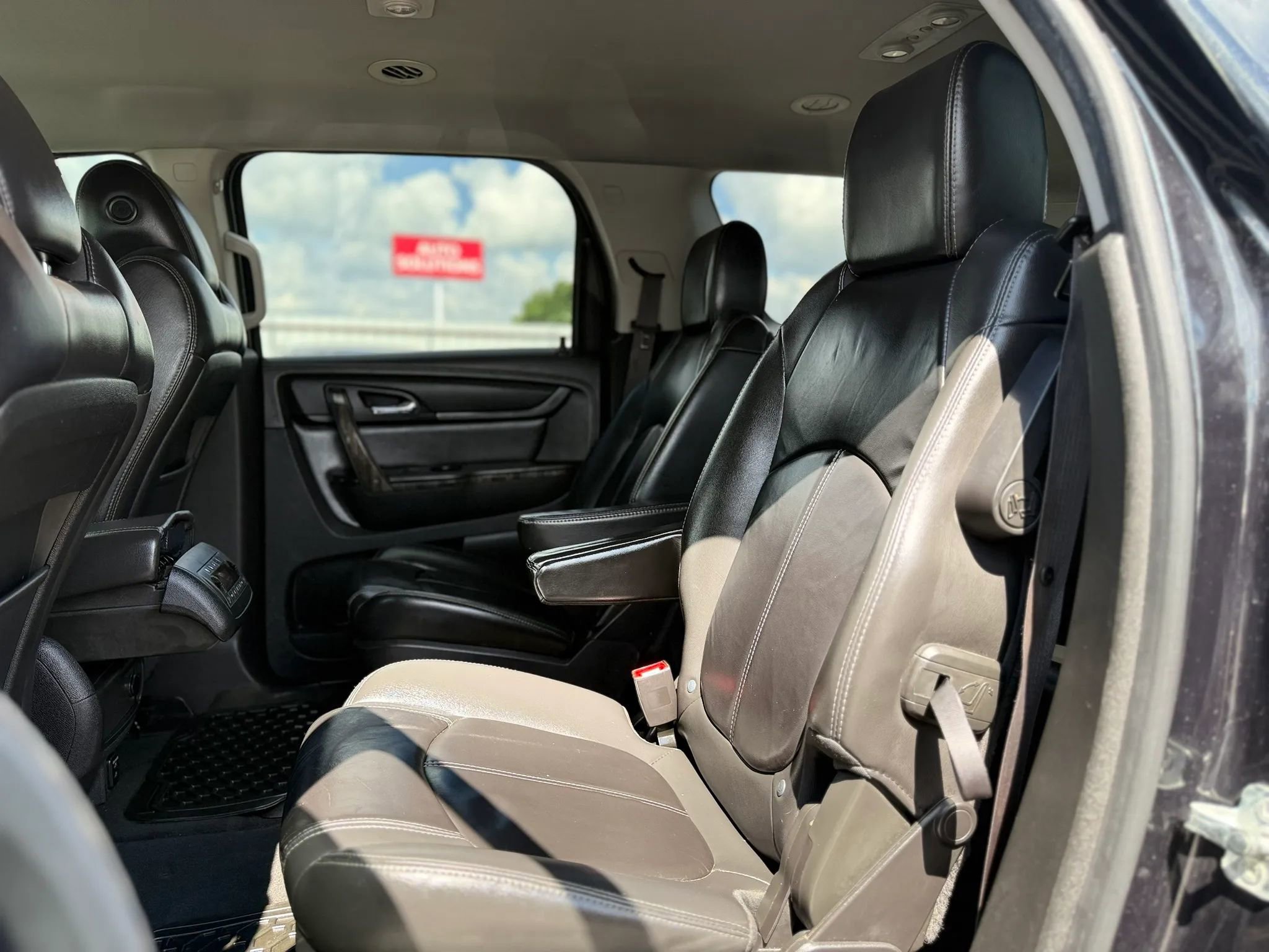 Used 2015 GMC Acadia SLT FWD image 34