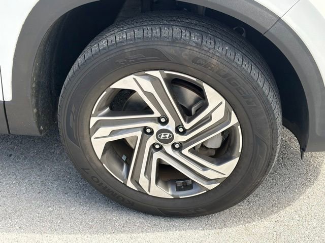 Used 2023 Hyundai Santa Fe SEL w/ Premium Package image 11