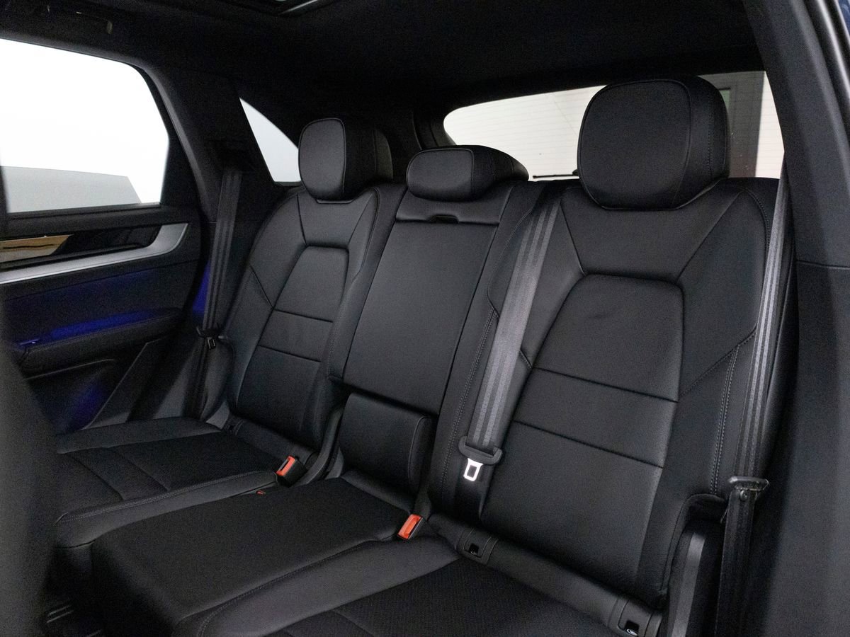 New 2026 Porsche Cayenne S AWD/4WD image 32