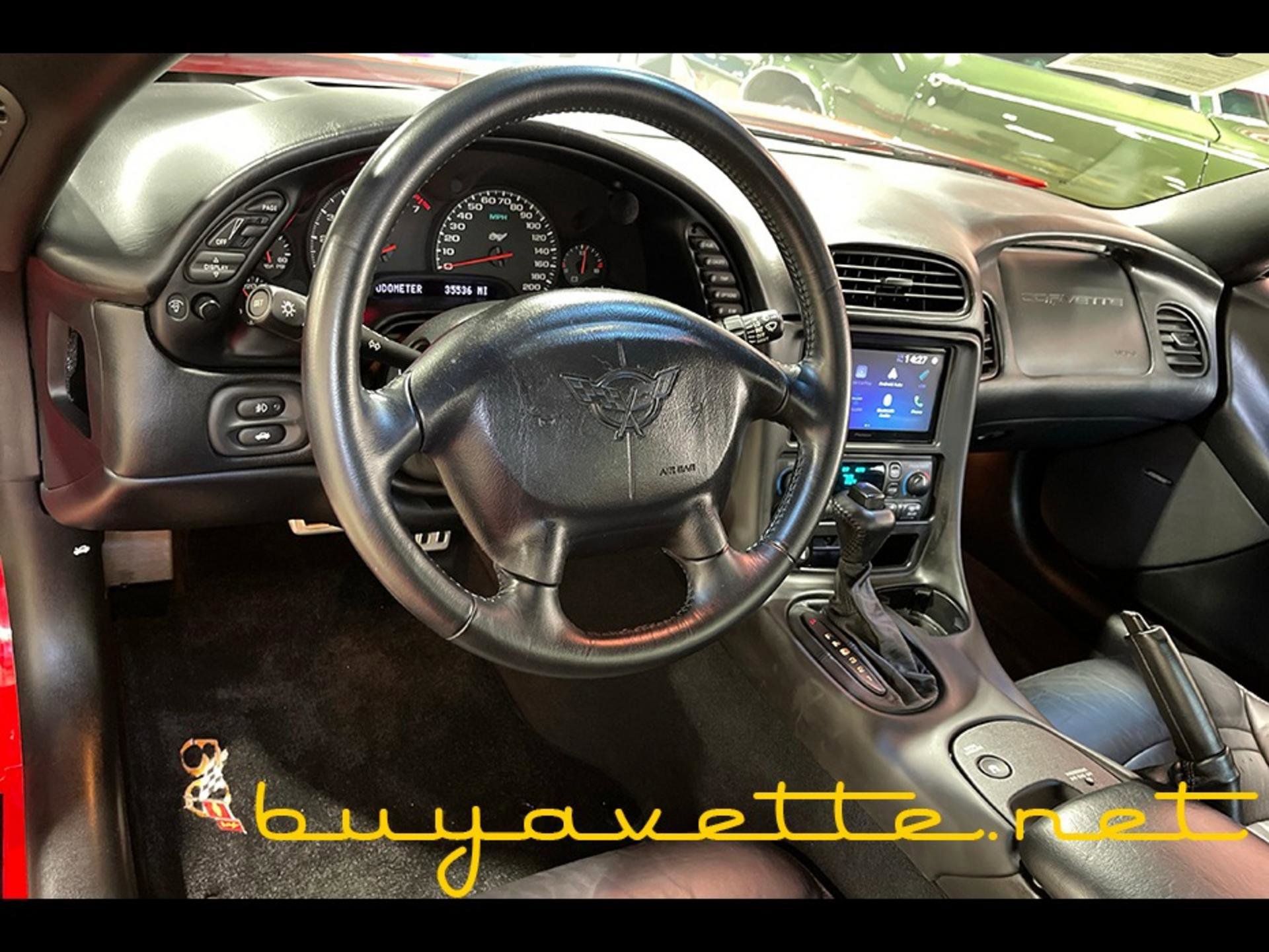 Used 2003 Chevrolet Corvette Coupe w/ Preferred Equipment Group image 13