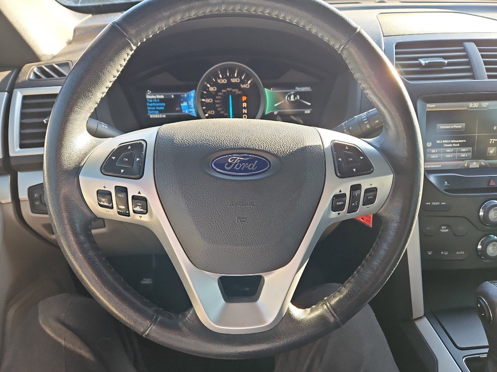 Used 2015 Ford Explorer XLT w/ Equipment Group 202A image 11