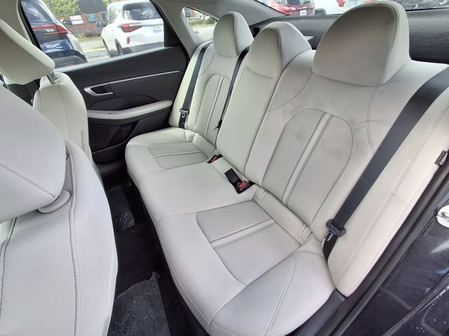 Used 2025 Hyundai Sonata SE FWD image 14