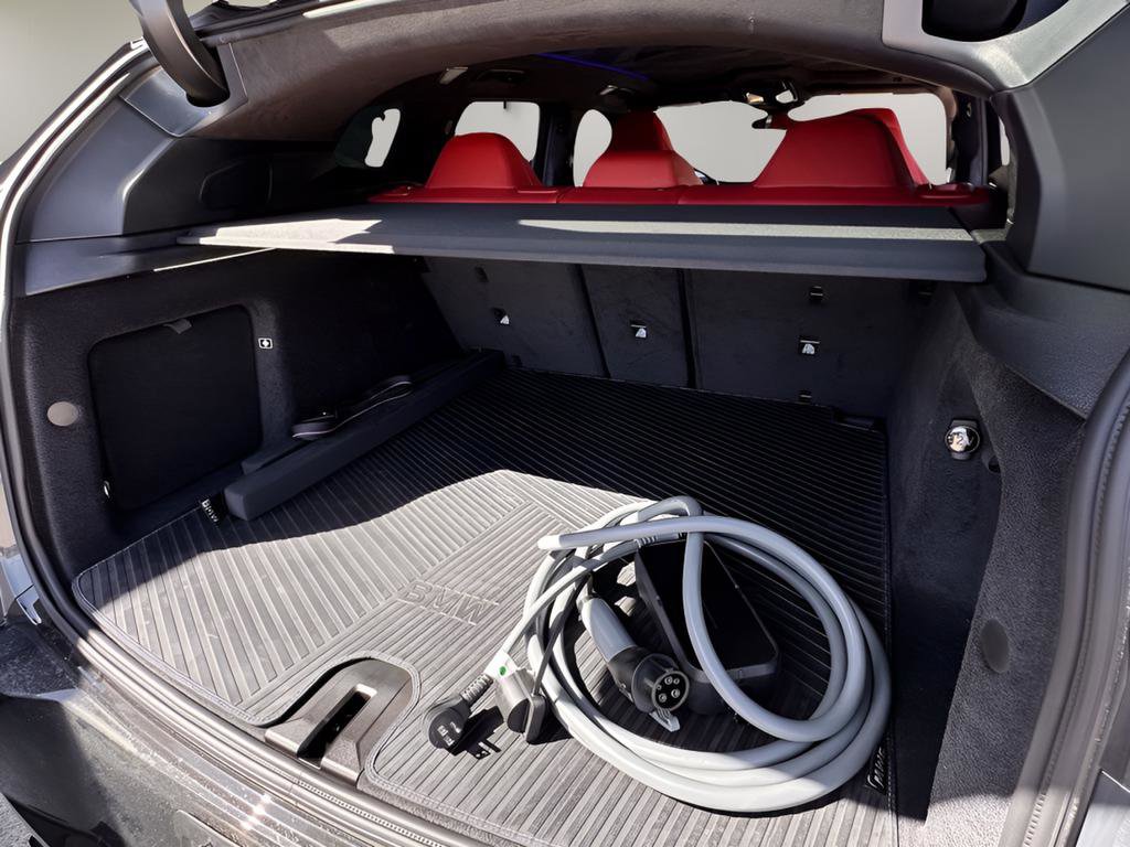 Used 2025 BMW XM Label Red image 30