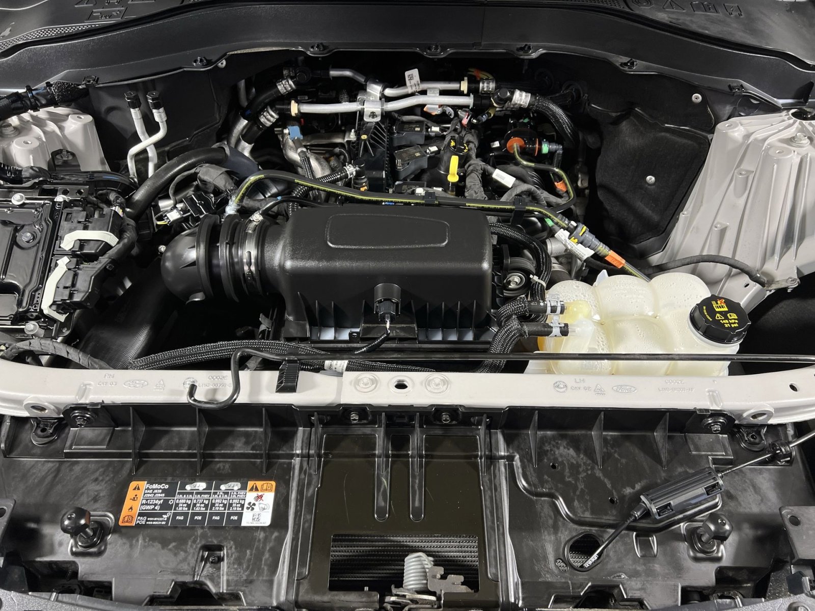 Used 2022 Ford Explorer XLT image 27