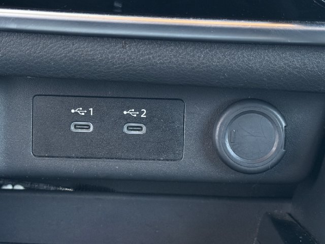Used 2024 Nissan Rogue S AWD/4WD image 21