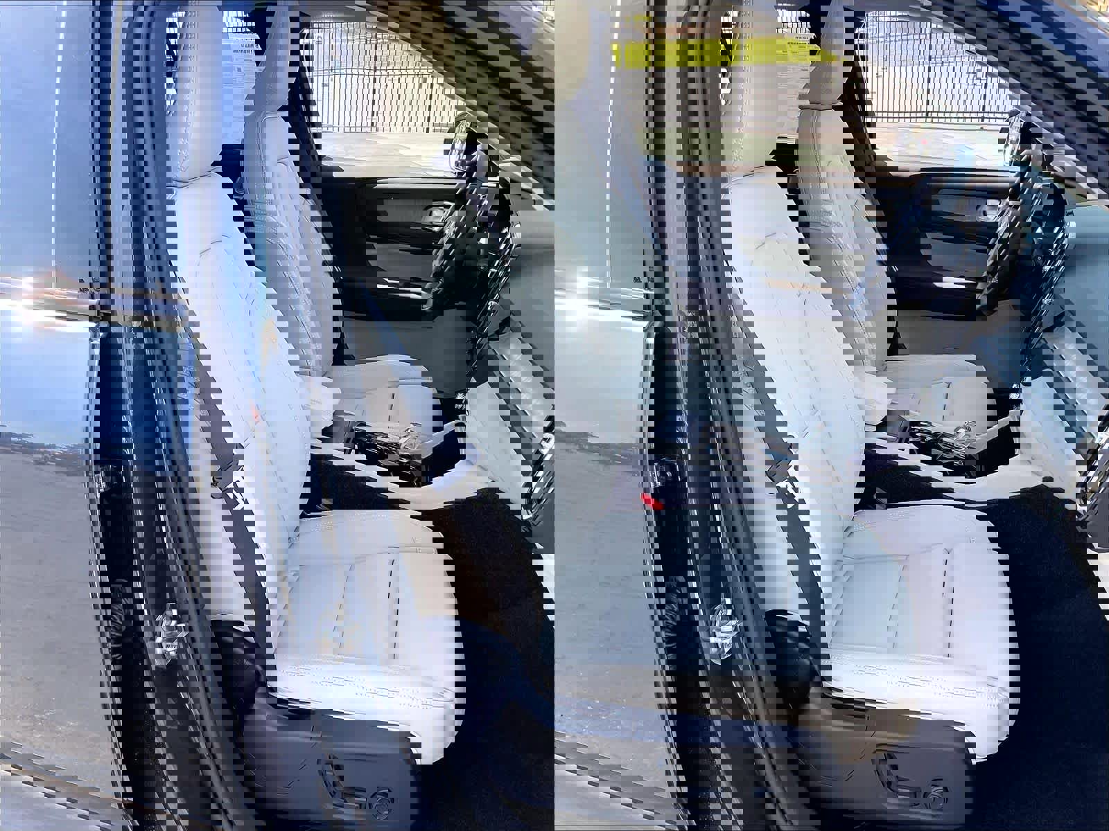 New 2026 Volvo XC40 B4 Plus w/ Protection Package Premier image 31