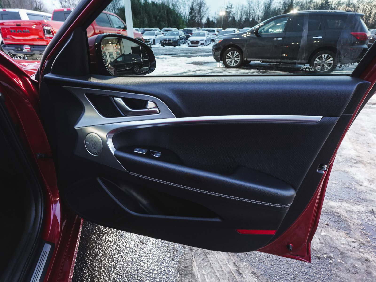 Used 2019 Genesis G70 2.0T Advanced w/ Elite Package image 11