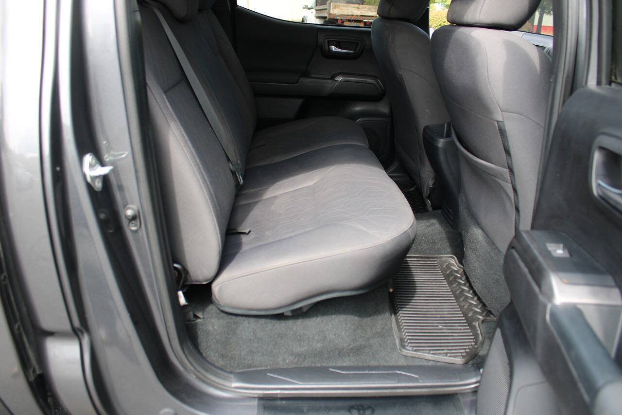 Used 2019 Toyota Tacoma TRD Sport AWD/4WD image 39