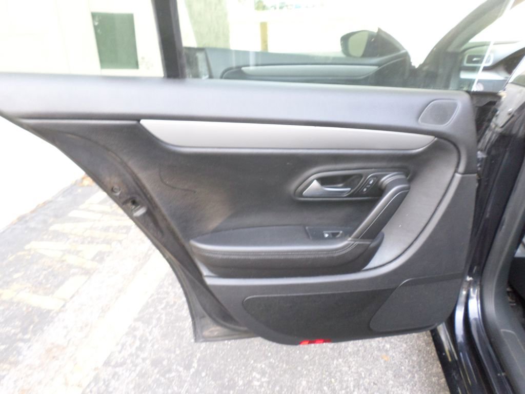 Used 2012 Volkswagen CC Sport image 12