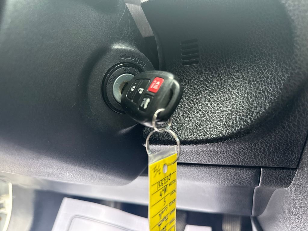 Used 2014 Toyota Corolla S FWD image 31
