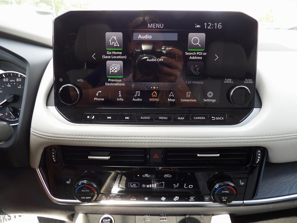 Used 2021 Nissan Rogue SL w/ Premium Package image 19