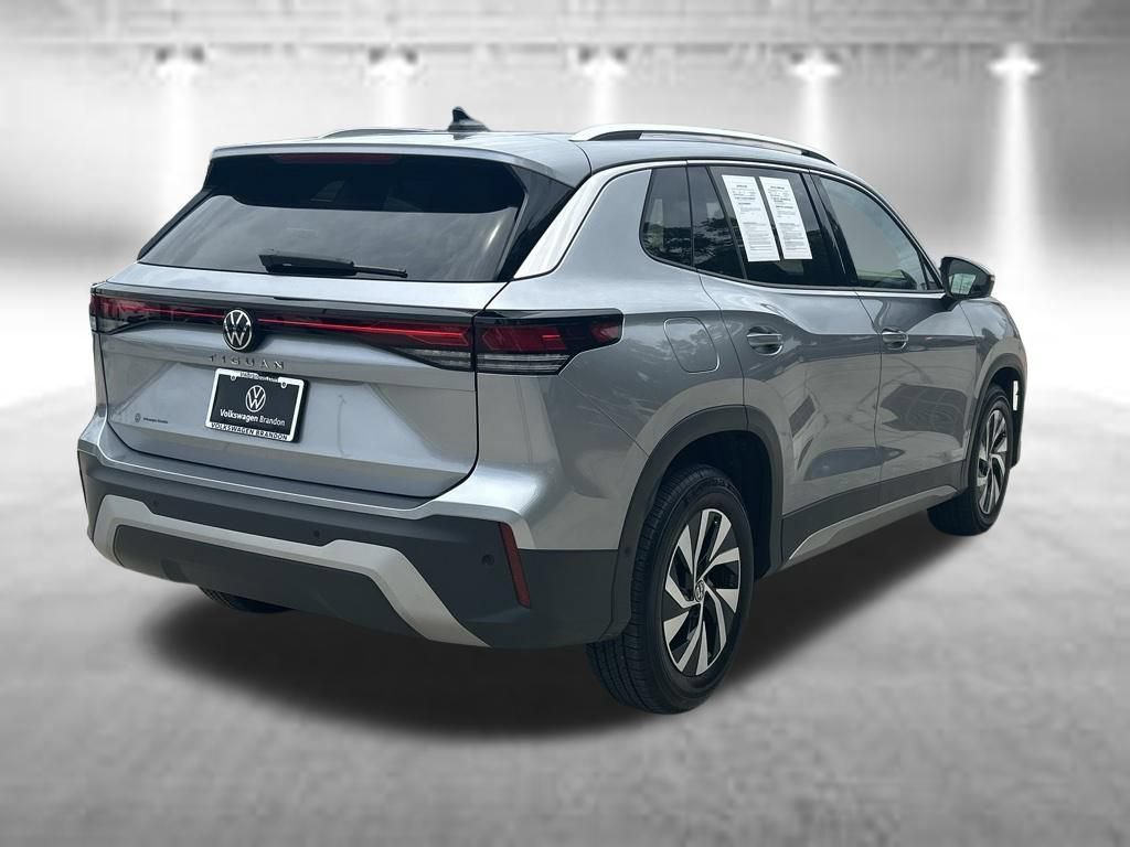 Certified 2025 Volkswagen Tiguan S FWD image 5
