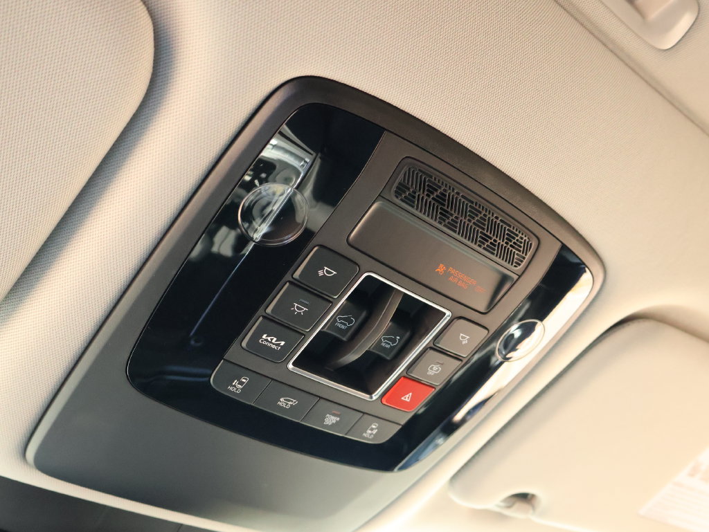 New 2027 Kia Carnival SX w/ Dark Edition Package FWD image 44