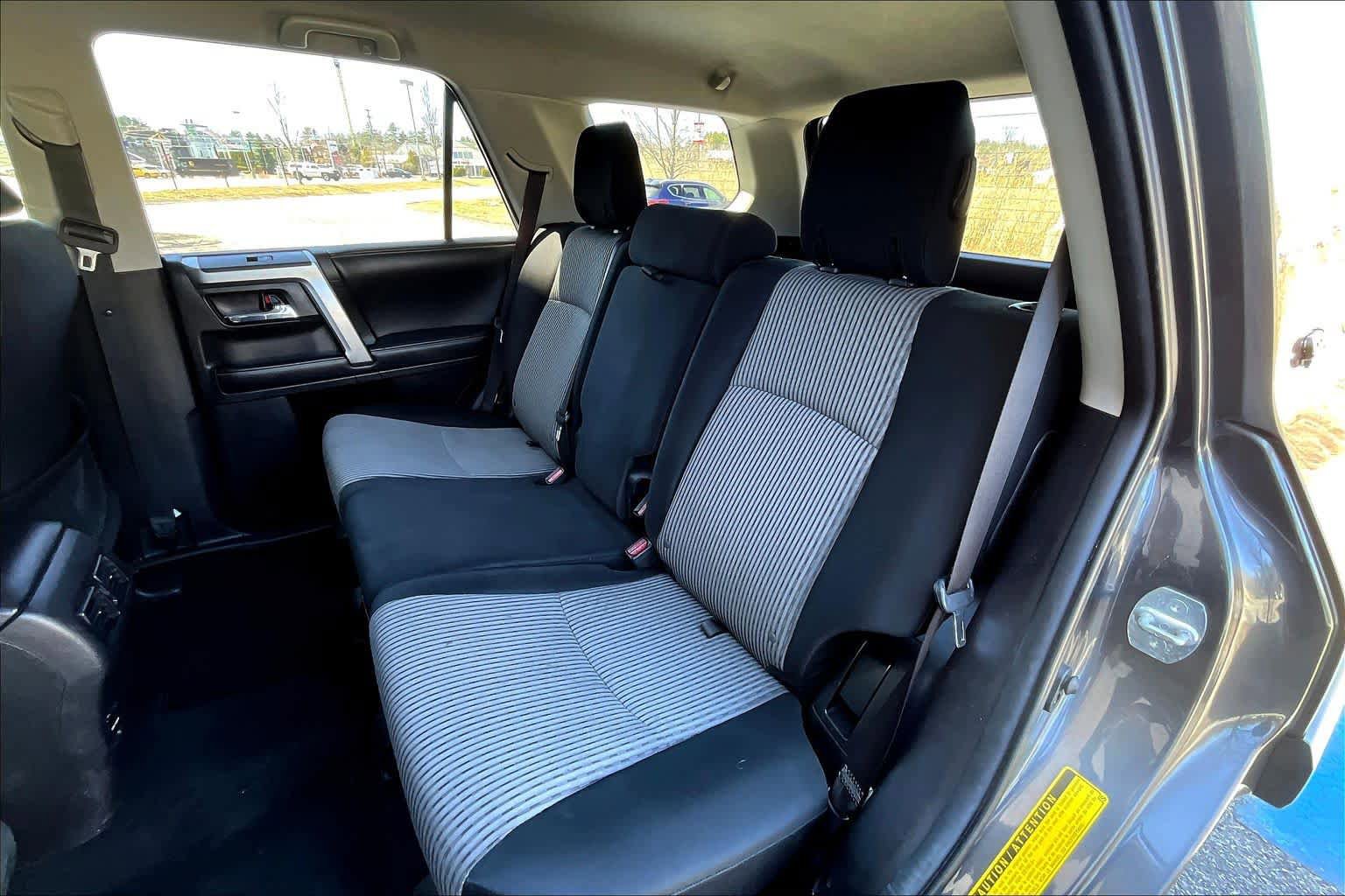 Used 2016 Toyota 4Runner SR5 image 21