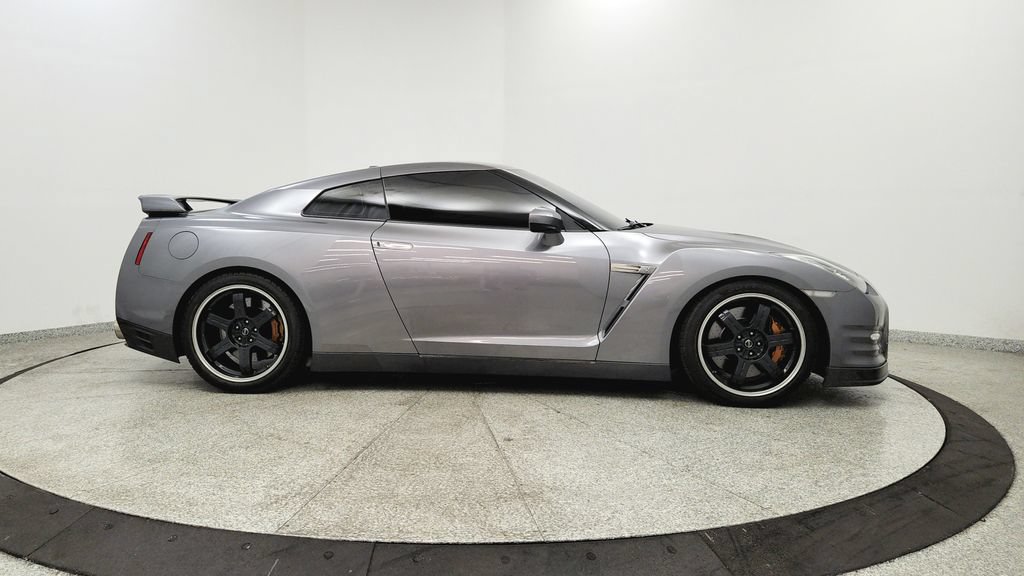 Used 2012 Nissan GT-R Black Edition AWD/4WD image 6