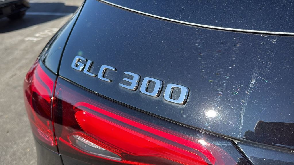 Certified 2025 Mercedes-Benz GLC 300 image 11