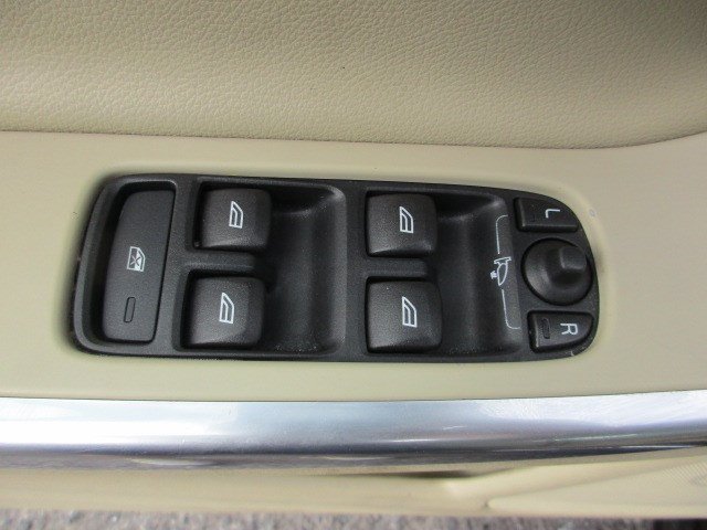 Used 2016 Volvo S60 T5 Premier w/ Convenience Package FWD image 17