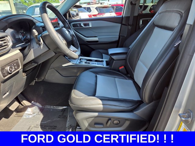 Used 2023 Ford Explorer XLT w/ Equipment Group 202A RWD image 9