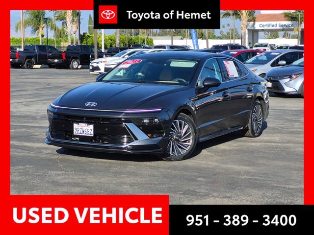 Used 2025 Hyundai Sonata Limited FWD image 1