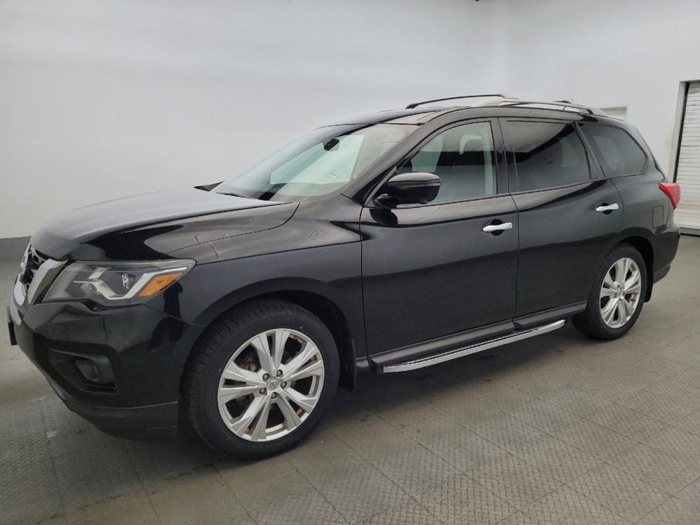 Used 2018 Nissan Pathfinder SL w/ SL Premium Package image 2