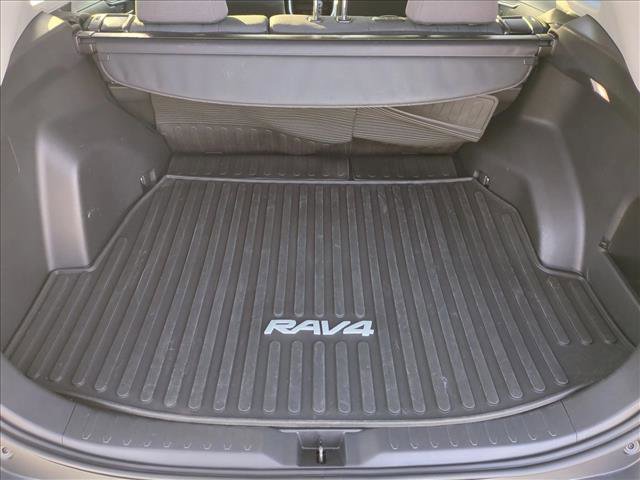 Used 2025 Toyota RAV4 XLE w/ Convenience Package FWD image 6