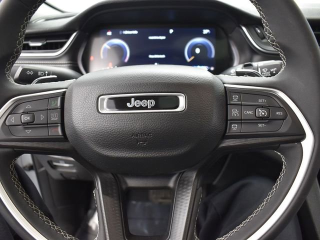 Used 2024 Jeep Grand Cherokee Laredo X w/ Trailer Tow Package image 10