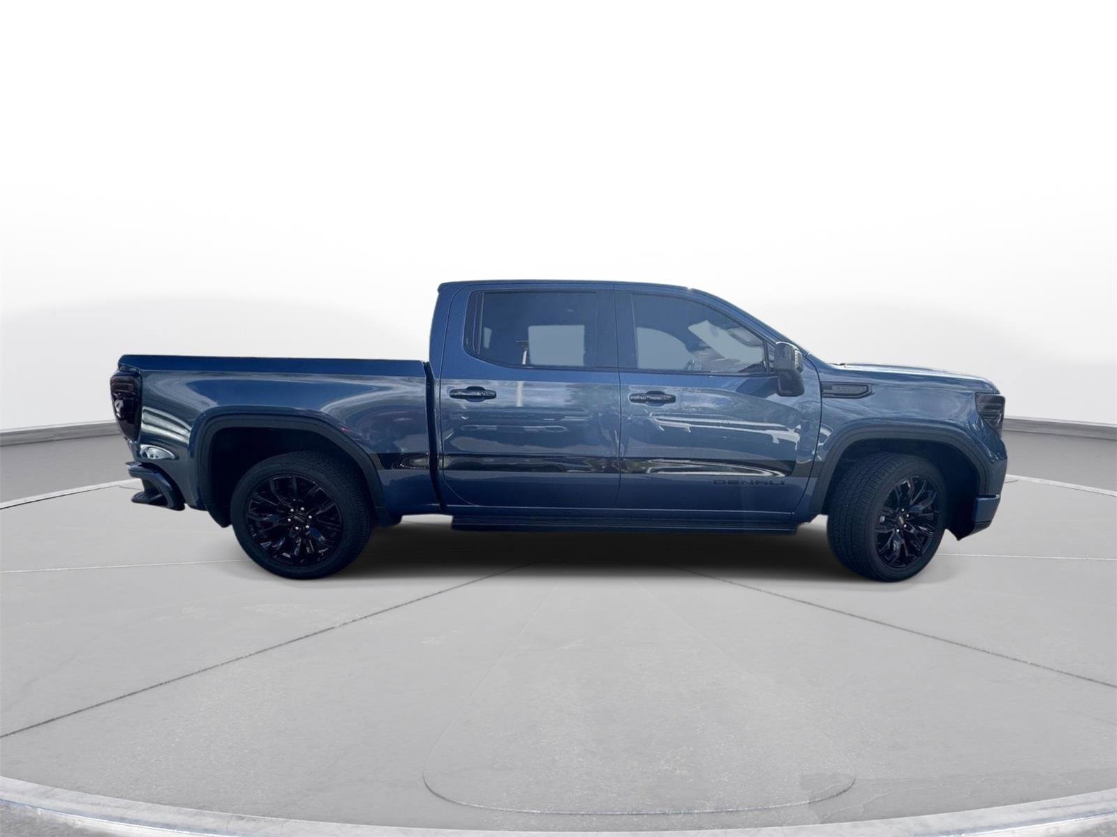 Used 2025 GMC Sierra 1500 Denali w/ Denali Reserve Package image 5