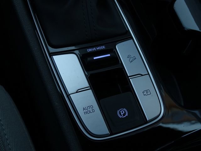 Used 2025 Hyundai Santa Cruz SE image 36